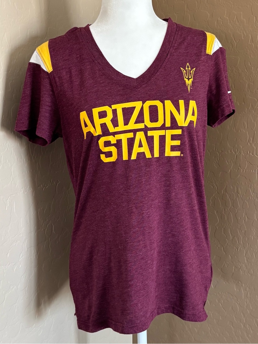 NIKE ♥️💛 ARIZONA STATE Short Sleeve V-Neck T-Shirt